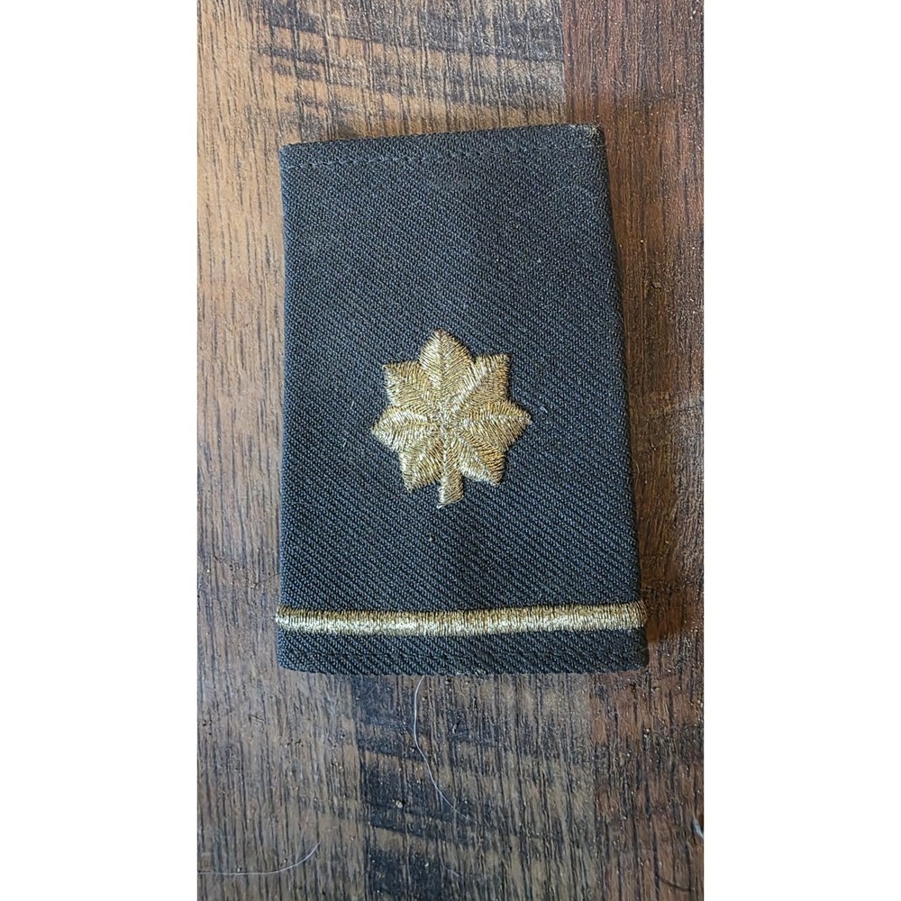 Military Air Force Uniform Shoulder Epaulet Insignia Major Var Ladies